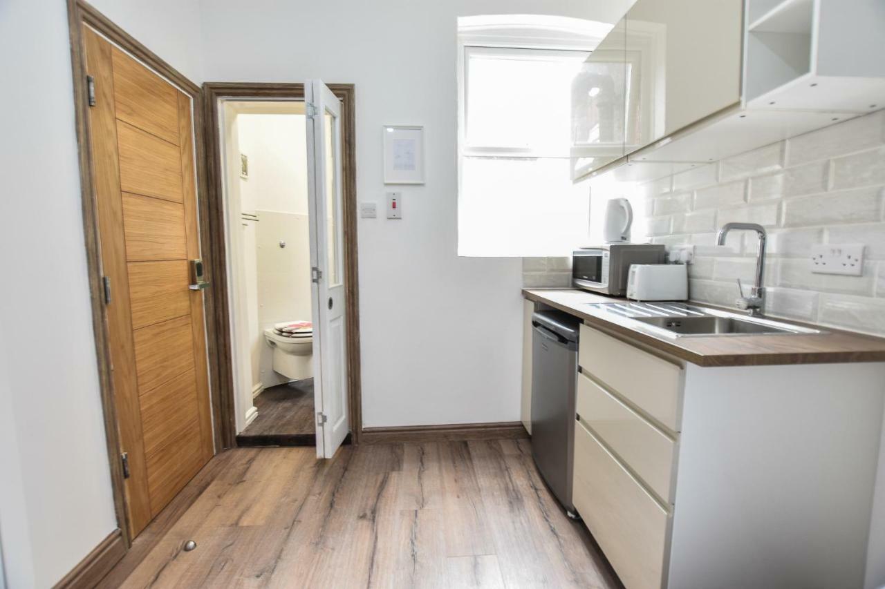 Regency Guesthouse Manchester North Dış mekan fotoğraf