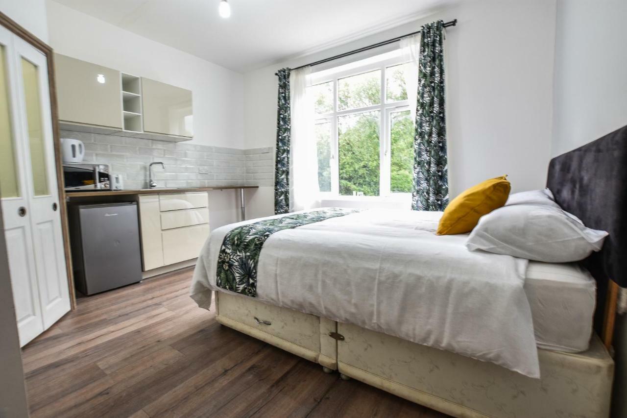 Regency Guesthouse Manchester North Dış mekan fotoğraf