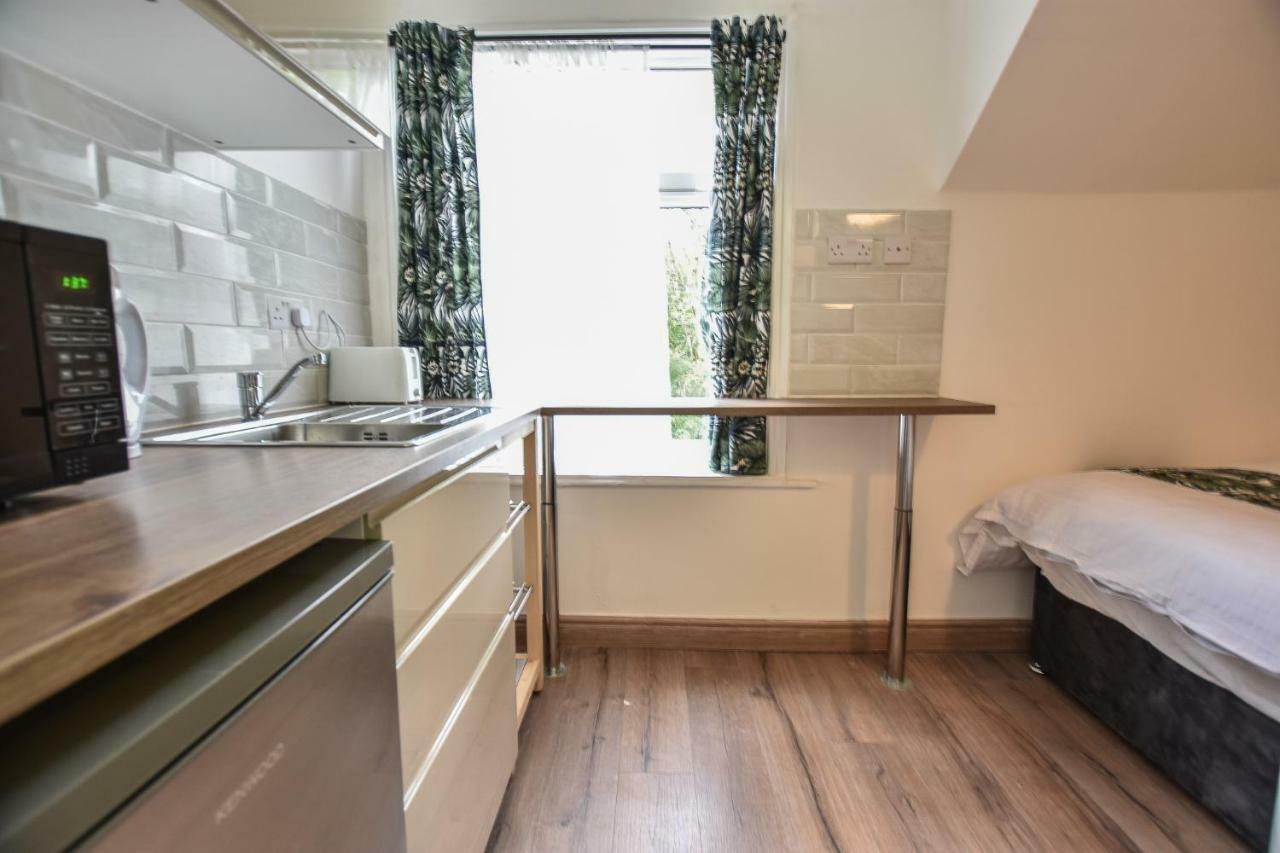 Regency Guesthouse Manchester North Dış mekan fotoğraf