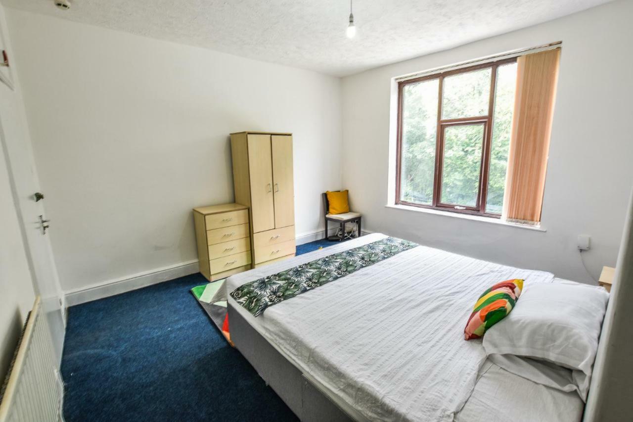 Regency Guesthouse Manchester North Dış mekan fotoğraf