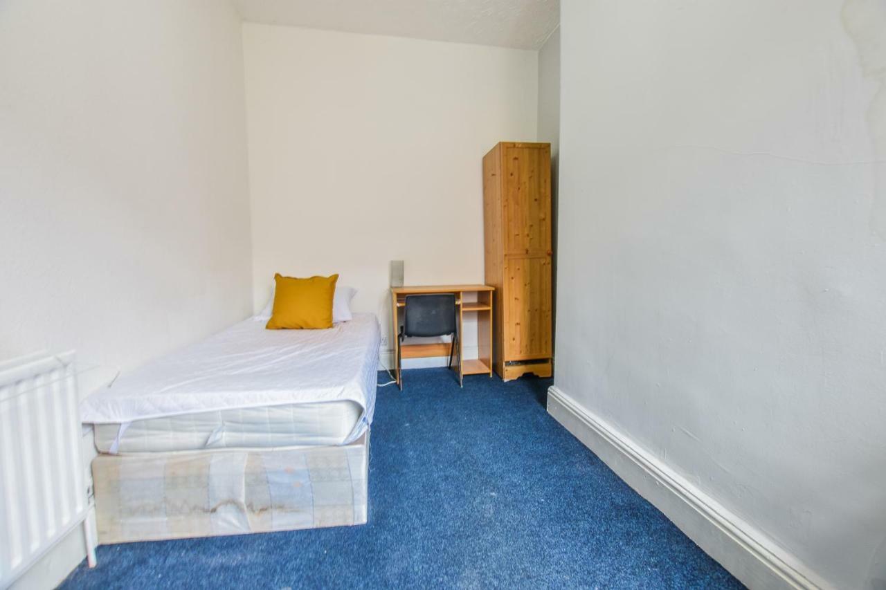 Regency Guesthouse Manchester North Dış mekan fotoğraf