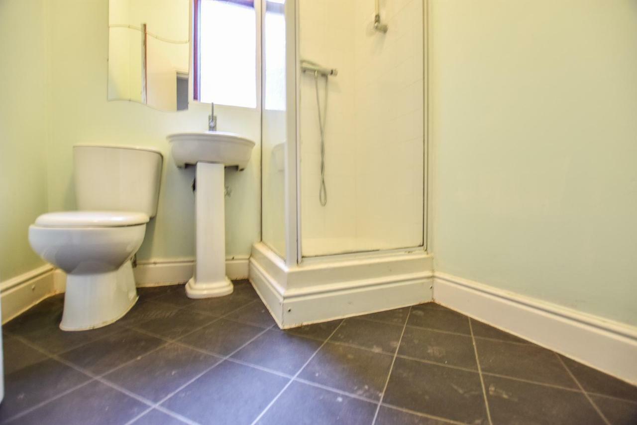Regency Guesthouse Manchester North Dış mekan fotoğraf